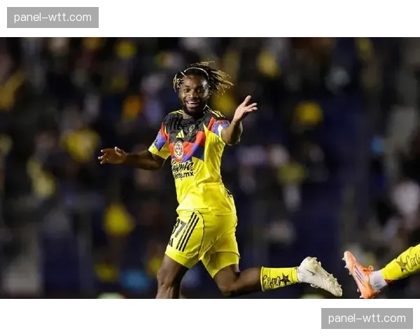 圣马克西曼以自由球员身份重返法甲，加盟争冠球队朗斯