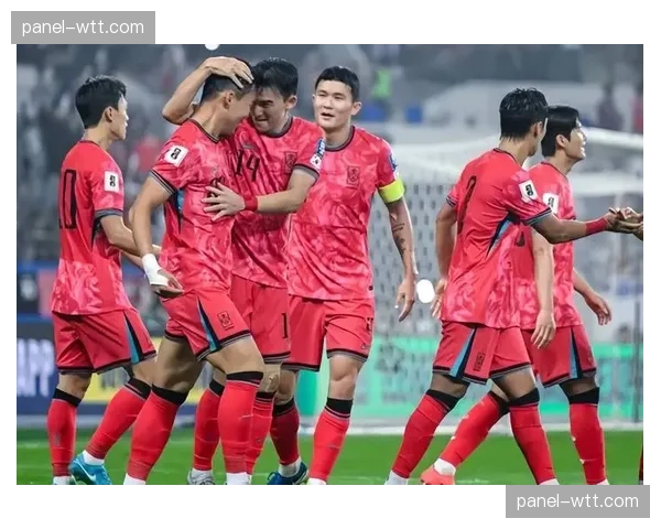 世预赛亚洲区：日本队4-0大胜澳大利亚，提前晋级