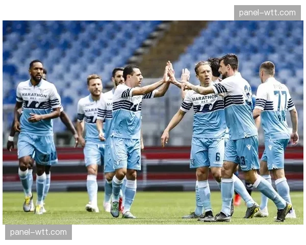 欧冠席位关键战前瞻：亚特兰大vs罗马，两队近期状态对比